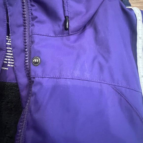 L. L. Bean Women's Warmer Winter Jacket, Purple Size Medium - Picture 13 of 14